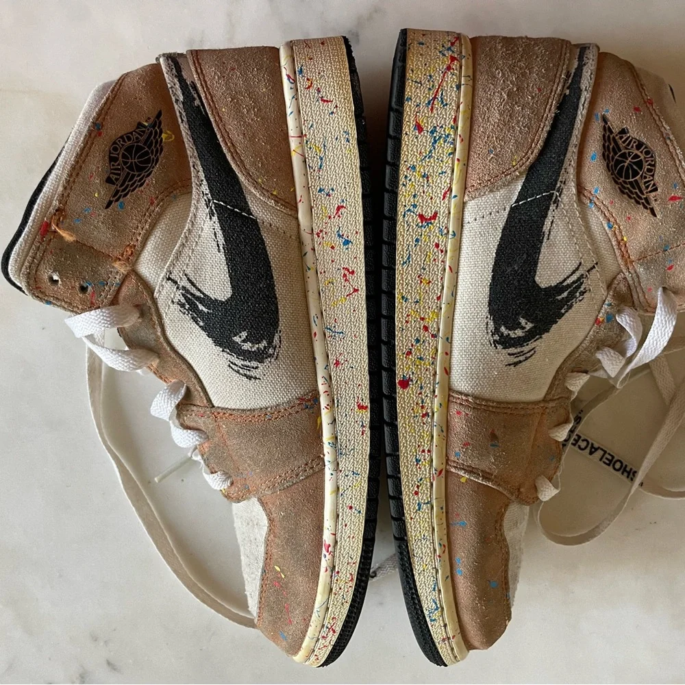 Nike Kids High-Top Sneakers in Beige, Black, Tan with Multicolor Speckle